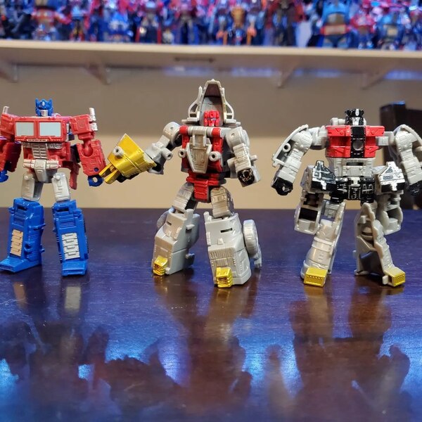 Legacy Dinobots Slug And Sludge Core Class Official In Hand Figure Image  (2 of 5)
